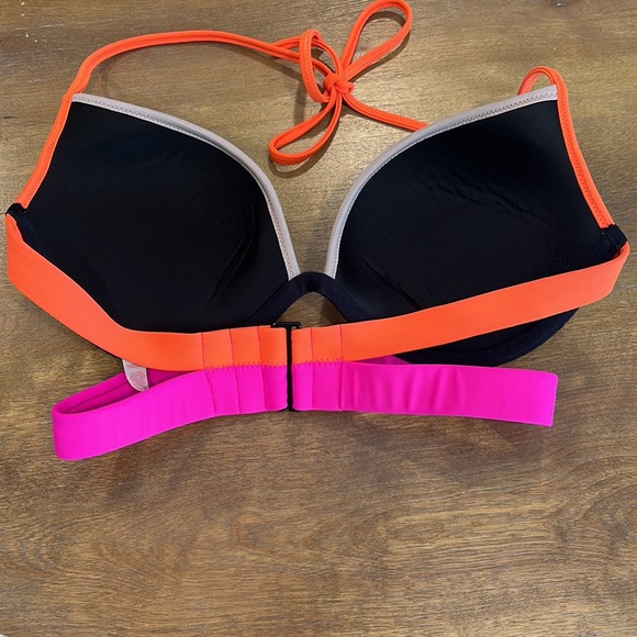 Victoria’s Secret Hottie Halter Padded Bikini Top- Size 32D - Picture 3 of 8